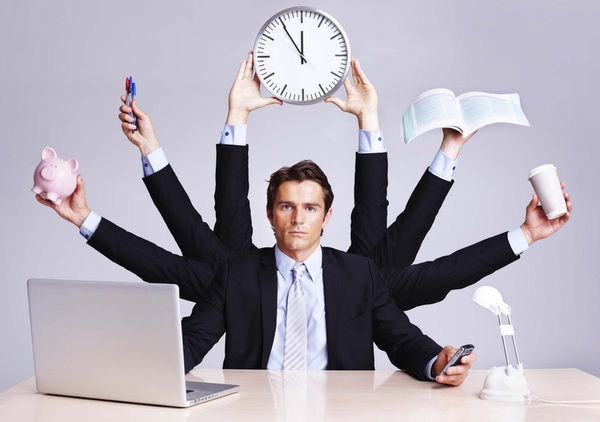 Como executivos administram o próprio tempo